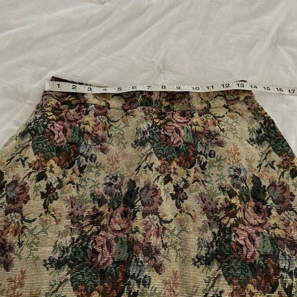 Dolls Kill Sugar Thrillz Women’s Small Two Piece Floral Crop Top and Skirt Set - Picture 6 of 10